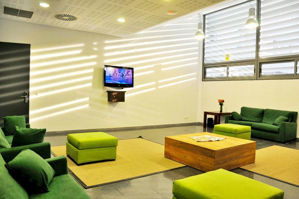 Residencia Universitaria Resa Damia Bonet Valencia Buitenkant foto