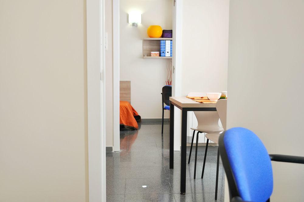 Residencia Universitaria Resa Damia Bonet Valencia Buitenkant foto