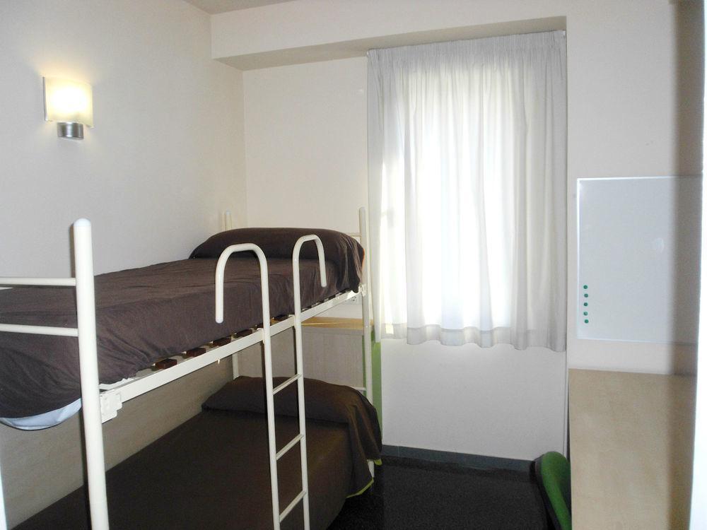 Residencia Universitaria Resa Damia Bonet Valencia Buitenkant foto
