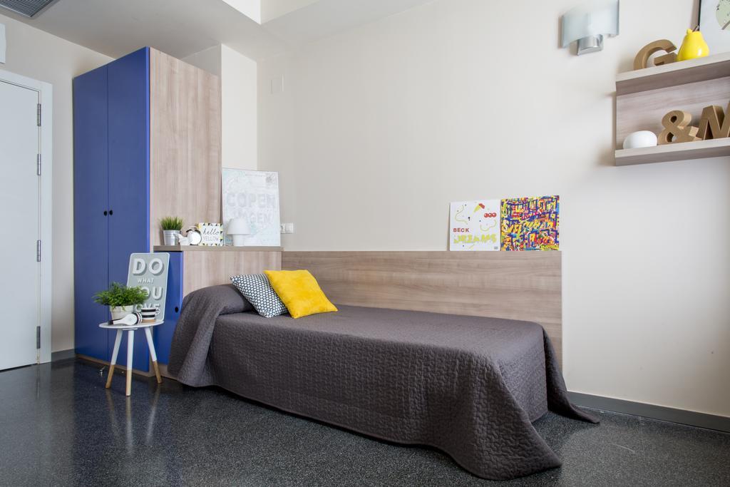 Residencia Universitaria Resa Damia Bonet Valencia Buitenkant foto