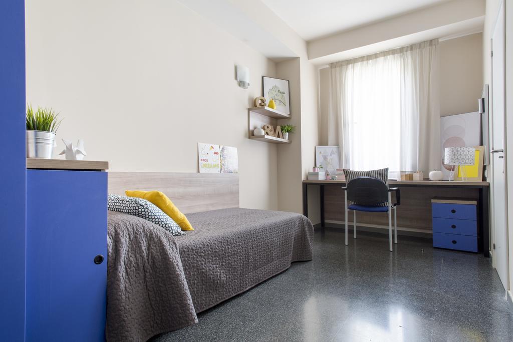 Residencia Universitaria Resa Damia Bonet Valencia Buitenkant foto