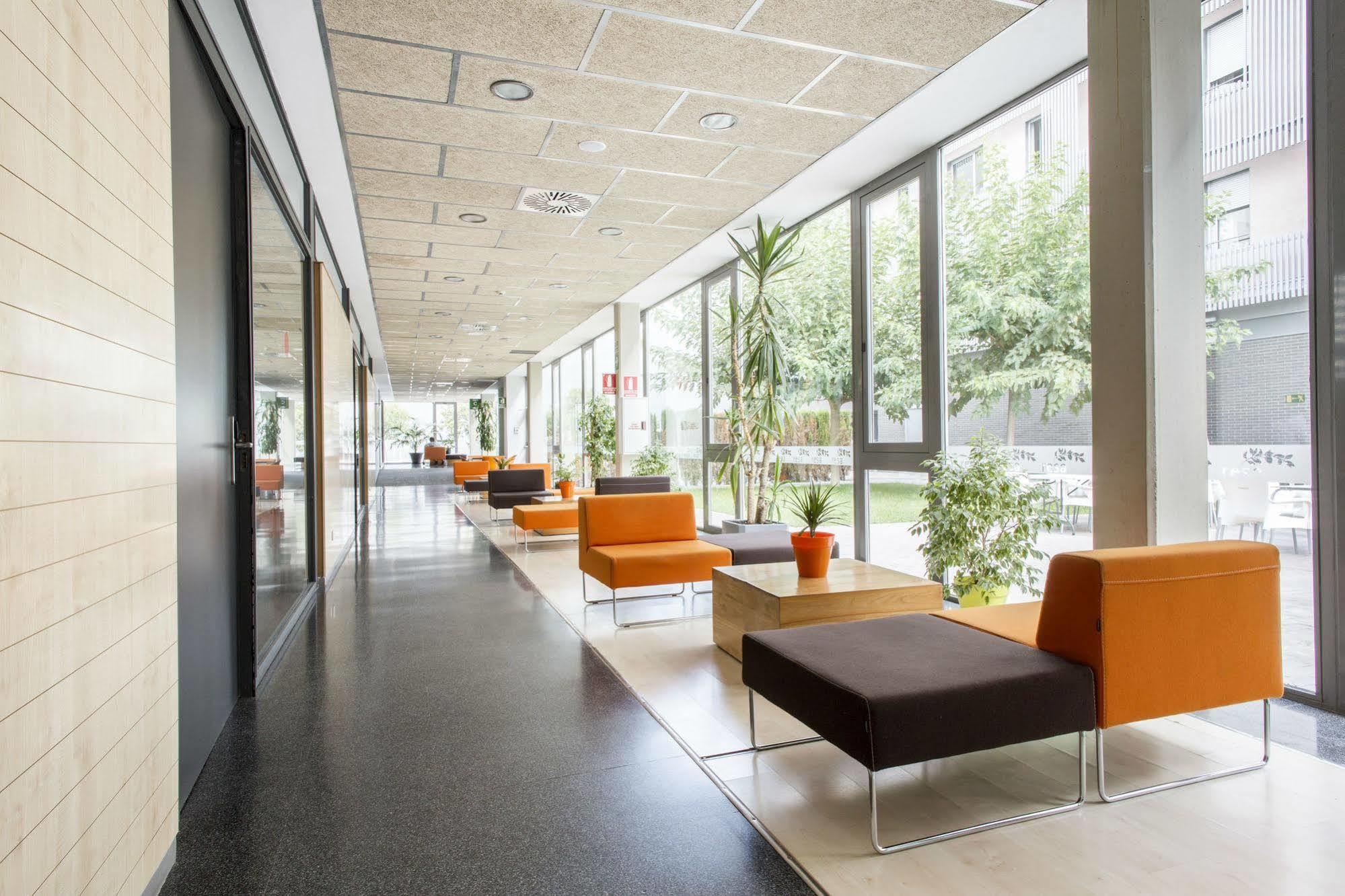 Residencia Universitaria Resa Damia Bonet Valencia Buitenkant foto