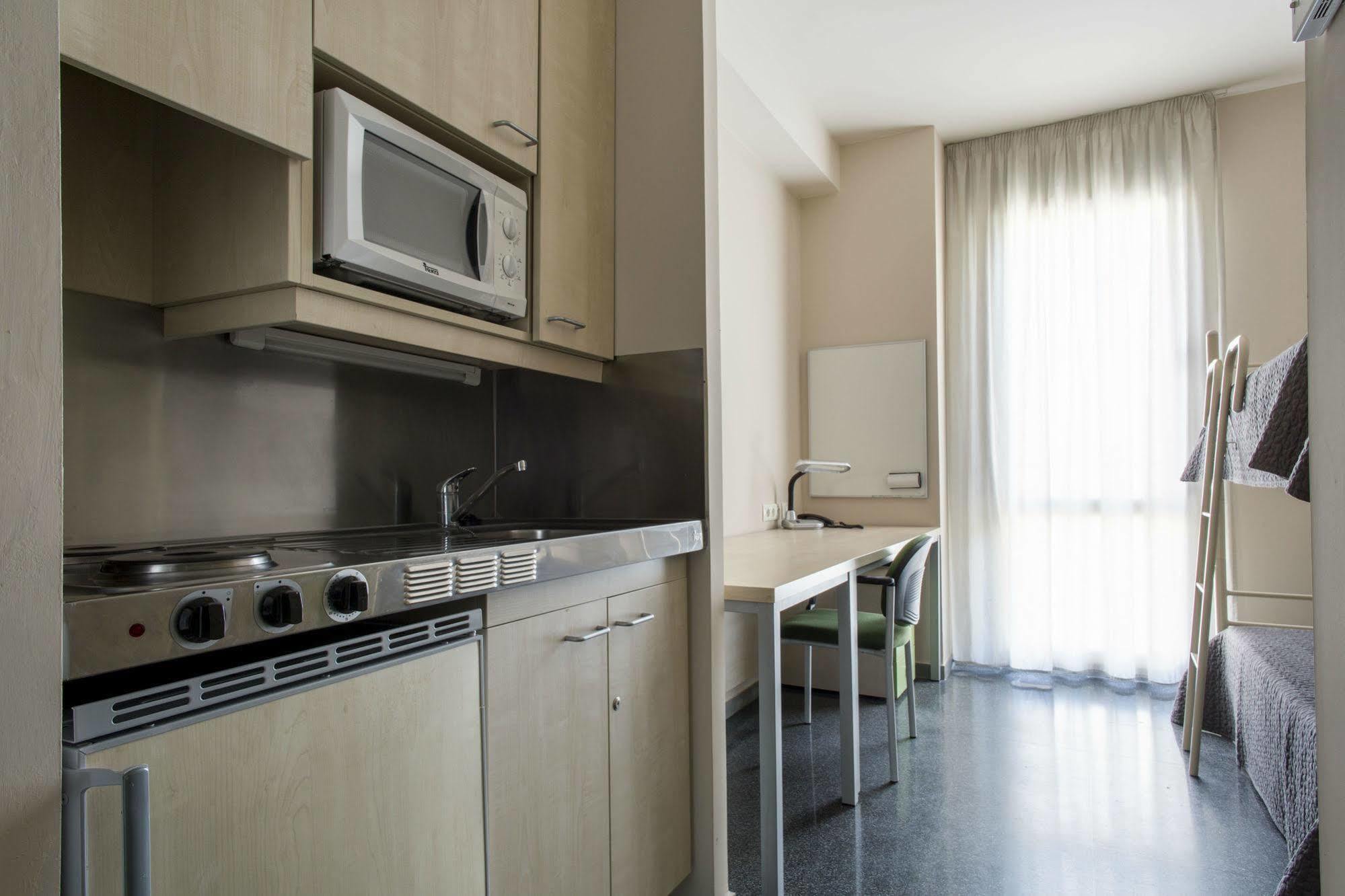 Residencia Universitaria Resa Damia Bonet Valencia Buitenkant foto