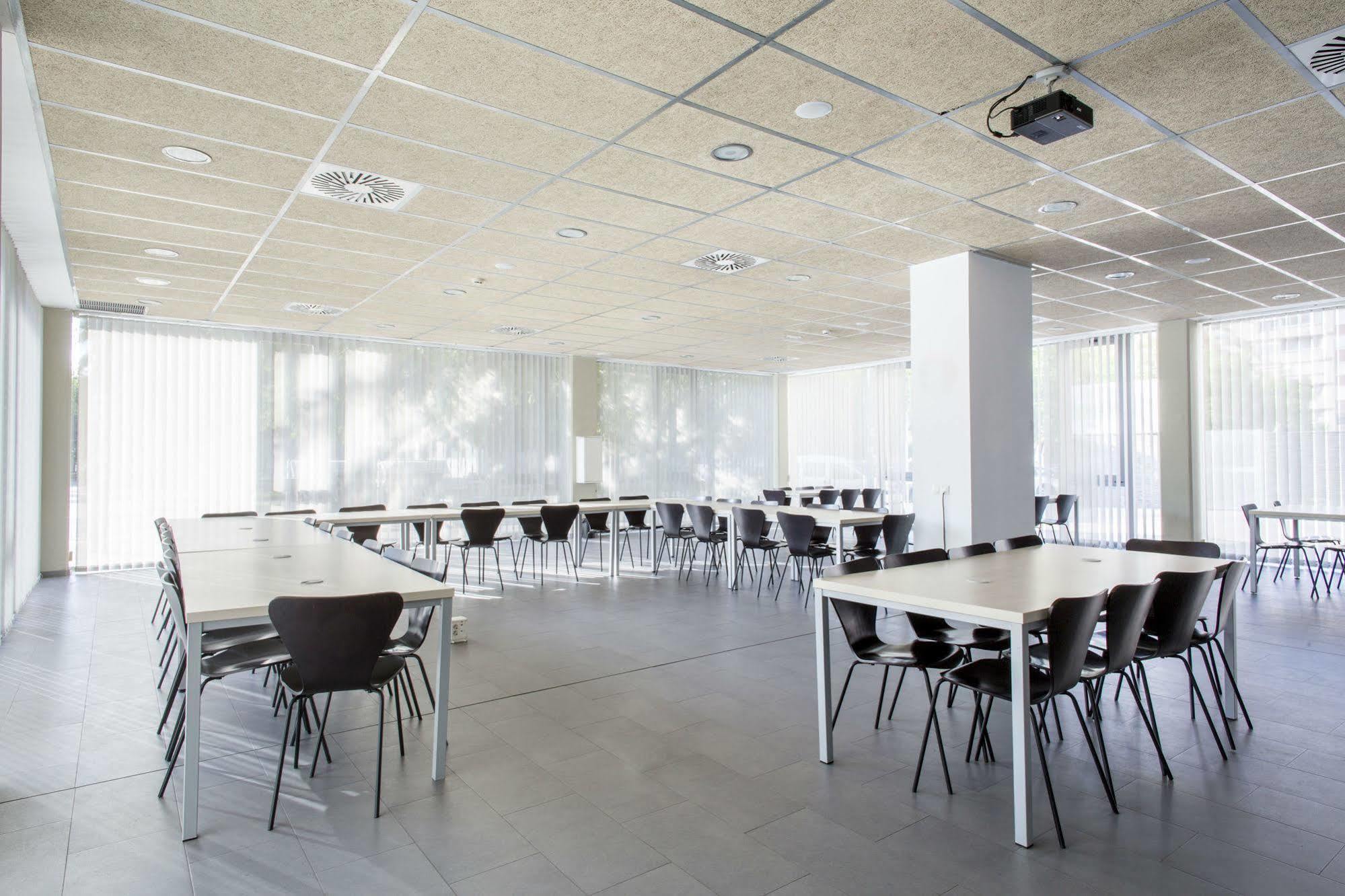 Residencia Universitaria Resa Damia Bonet Valencia Buitenkant foto